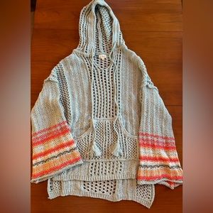 POL Women's V-Neck Sweater with Hood - Gray and Multicolor
